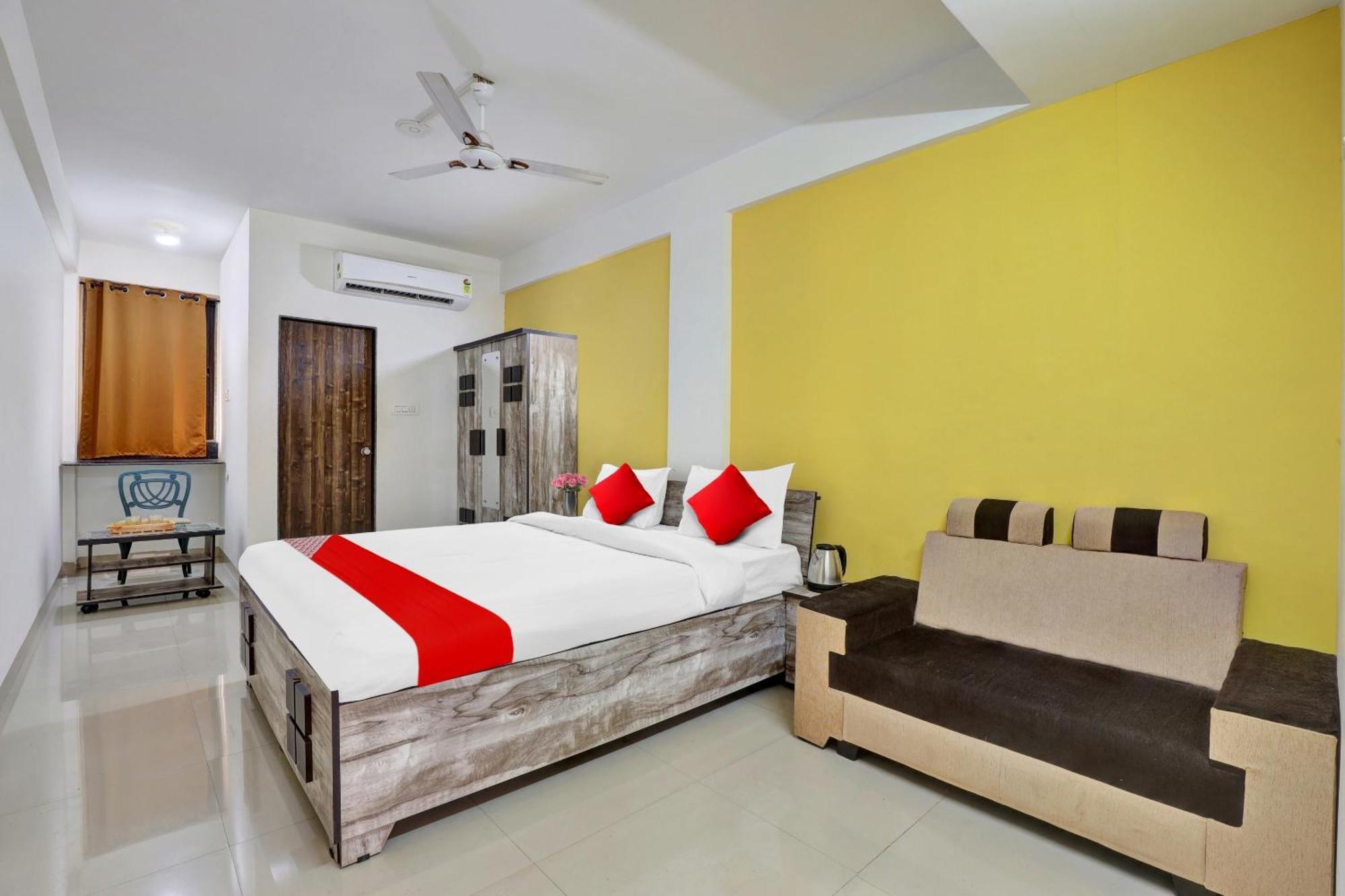 Fabhotel Relax Gandhinagar Bagian luar foto